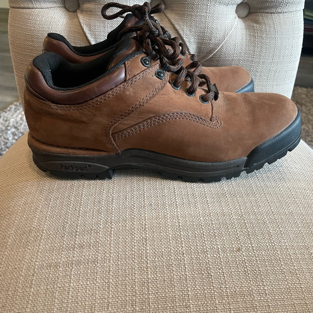 Men’s Rockport Size 8 - Picture 4 of 9